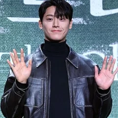 Lee Do-hyun height profile photo