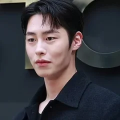 Lee Jae-wook height profile photo