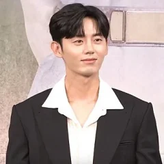 Lee Ji-hoon (actor, born 1988) height profile photo