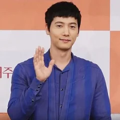 Lee Sang-woo height profile photo
