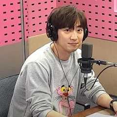 Lee Sang-yeob height profile photo