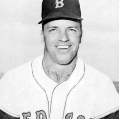 Lee Thomas (baseball) height profile photo