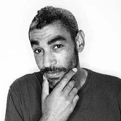 Leeroy Thornhill height profile photo