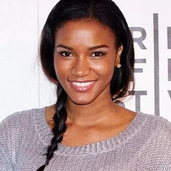 Leila Lopes height profile photo