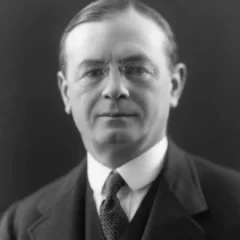 Leo Amery height profile photo