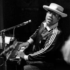 Les McCann height profile photo
