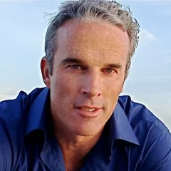 Lewis Pugh height profile photo