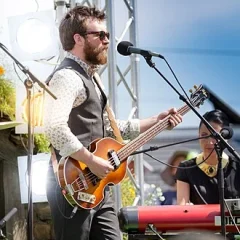 Liam Finn height profile photo