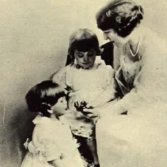 Lilian Fontaine height profile photo