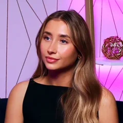 Lily Phillips height profile photo