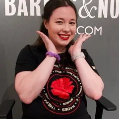 Lindsay Ellis height profile photo