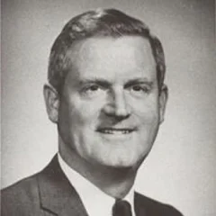Linwood Holton height profile photo
