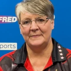 Lisa Ashton height profile photo