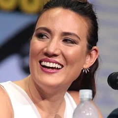 Lisa Joy height profile photo