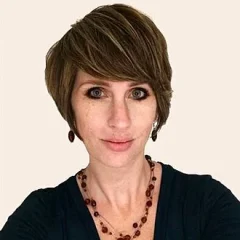 Liz Mair height profile photo