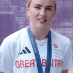 Lois Toulson height profile photo