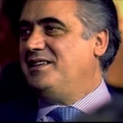 Lorenzo Sanz height profile photo