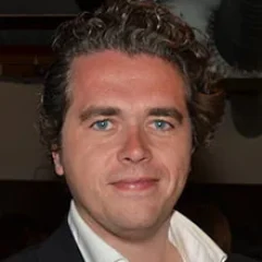 Lorne Balfe height profile photo