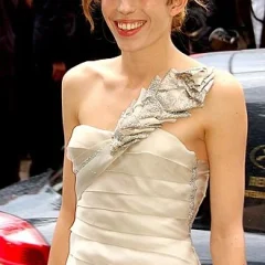 Lou Doillon height profile photo