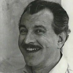 Louis Zorich height profile photo