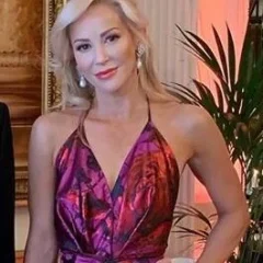 Louise Linton height profile photo