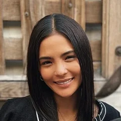 Lovi Poe height profile photo
