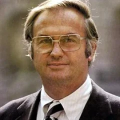 Lowell Weicker height profile photo