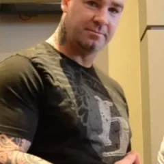 Lucas Browne height profile photo