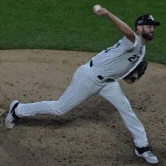 Lucas Giolito height profile photo