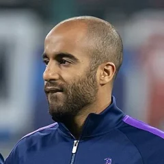 Lucas Moura height profile photo