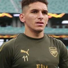 Lucas Torreira height profile photo