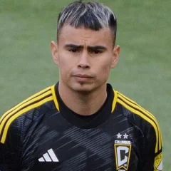 Lucas Zelarayán height profile photo