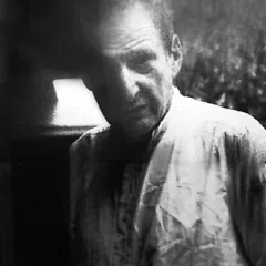 Lucian Freud height profile photo