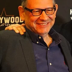 Lucian Grainge height profile photo