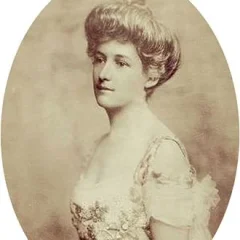 Lucile Carter height profile photo