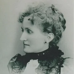 Lucy Bacon height profile photo