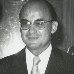 Luis Echeverría height profile photo