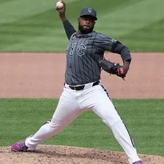 Luis Severino height profile photo