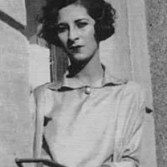 Luisa Moreno height profile photo