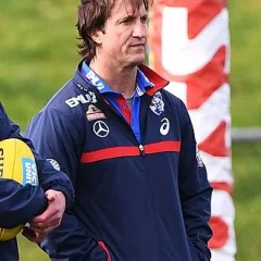 Luke Beveridge height profile photo