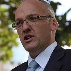 Luke Foley height profile photo
