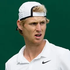 Luke Saville height profile photo