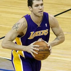 Luke Walton height profile photo