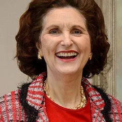 Lynda Bird Johnson Robb height profile photo
