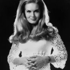 Lynn Anderson height profile photo