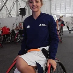 Madeleine Thompson height profile photo