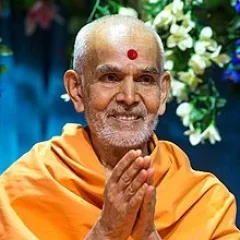Mahant Swami Maharaj height profile photo