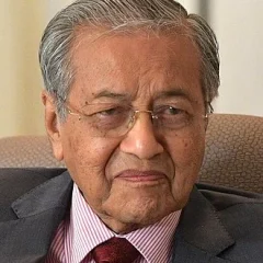 Mahathir Mohamad height profile photo