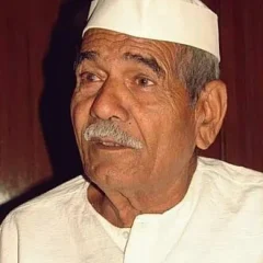 Mahendra Singh Tikait height profile photo