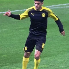 Mahmoud Dahoud height profile photo